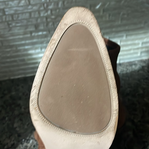 27 Edit suede booties. Size 9 VGUC.  Brown - Picture 6 of 7